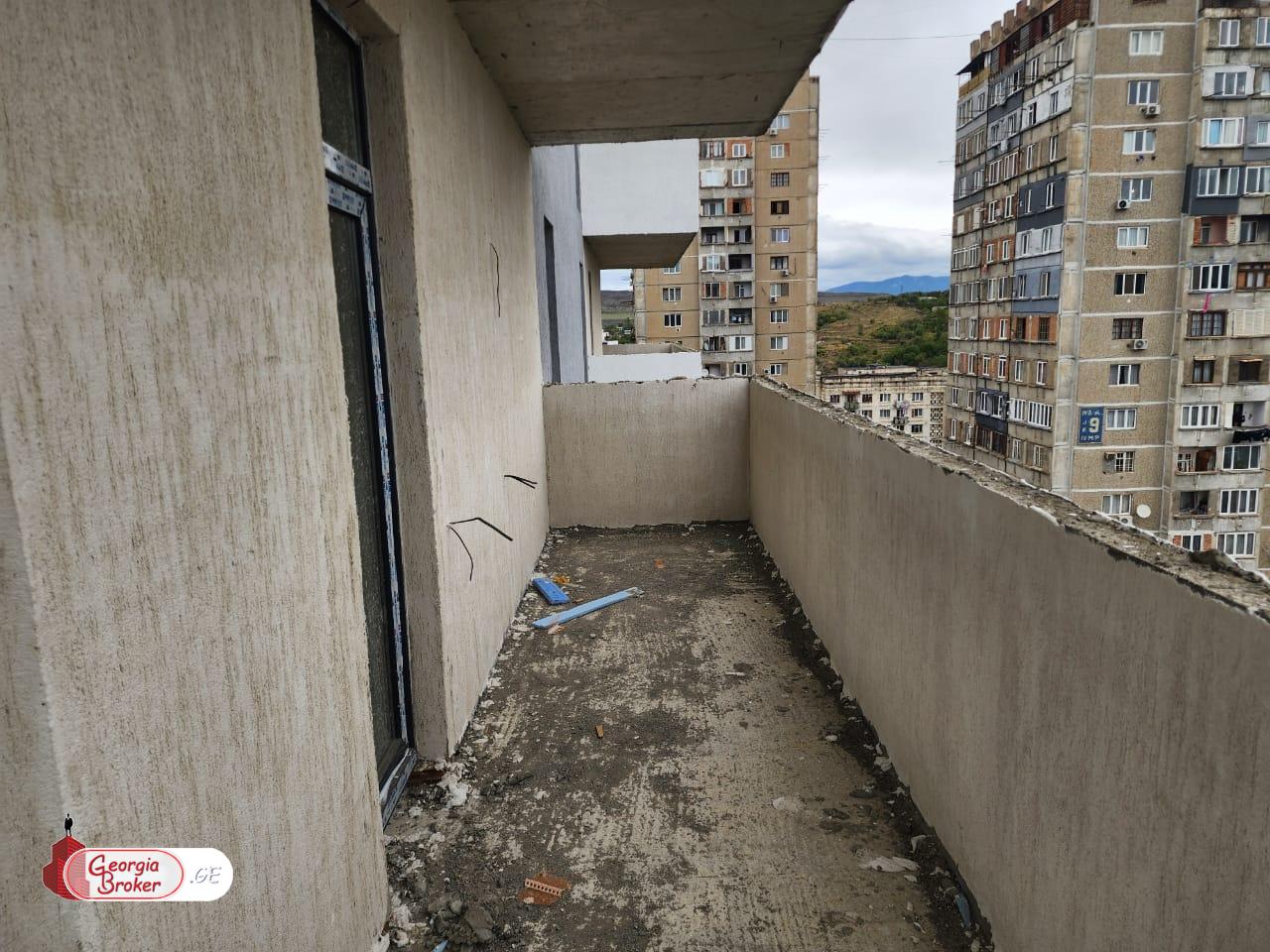 продается квартира с новым ремонтом 3-комнаты